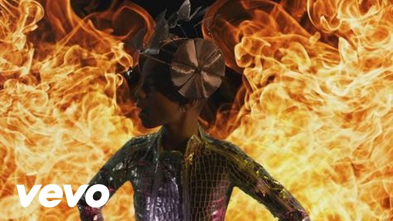 Willow Smith - Fireball feat. Nicki Minaj